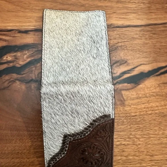 Nocona Men’s Genuine Leather Wallet - Picture 4 of 6